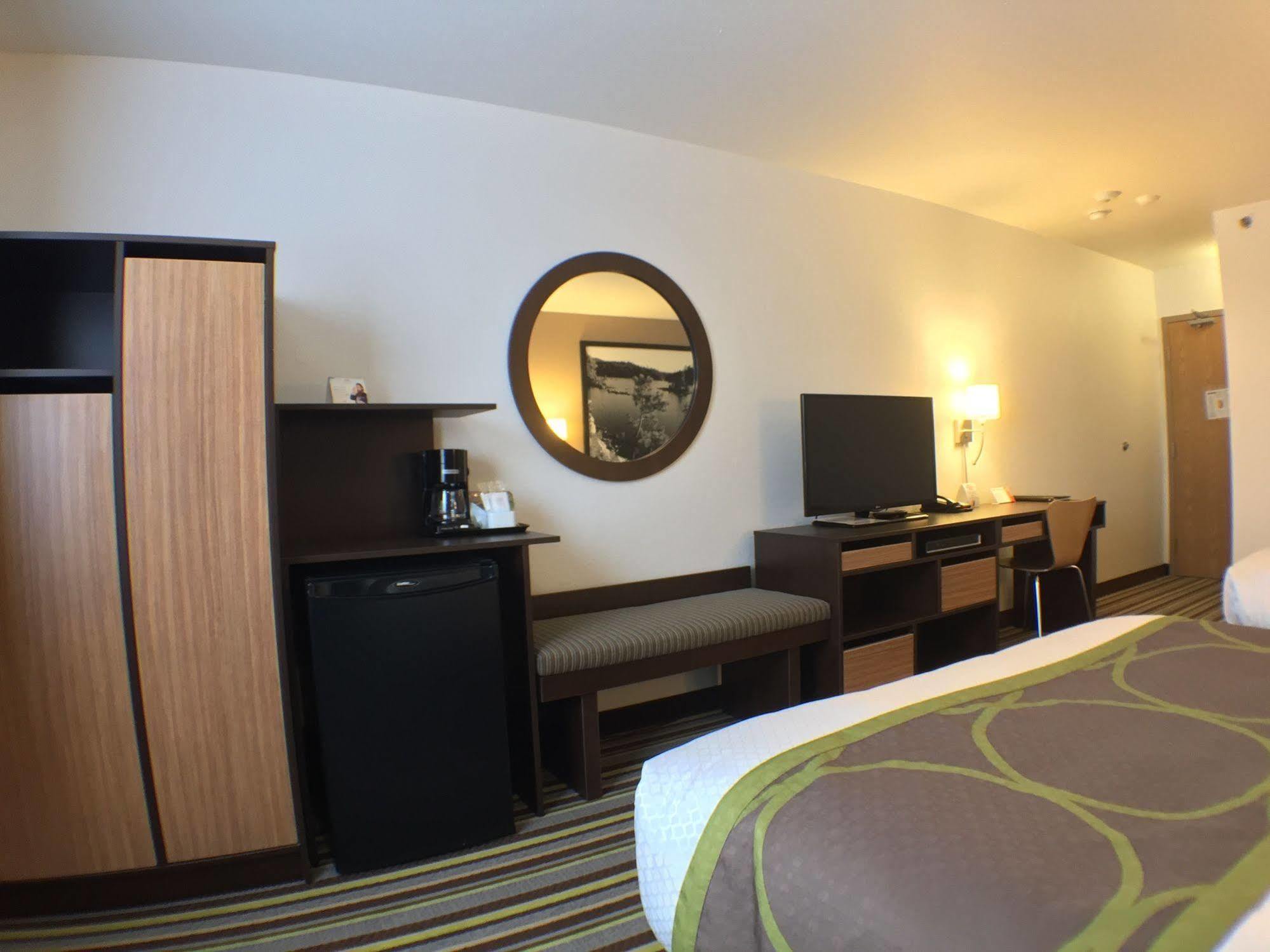 Hotel Super 8 By Wyndham Kenora Extérieur photo